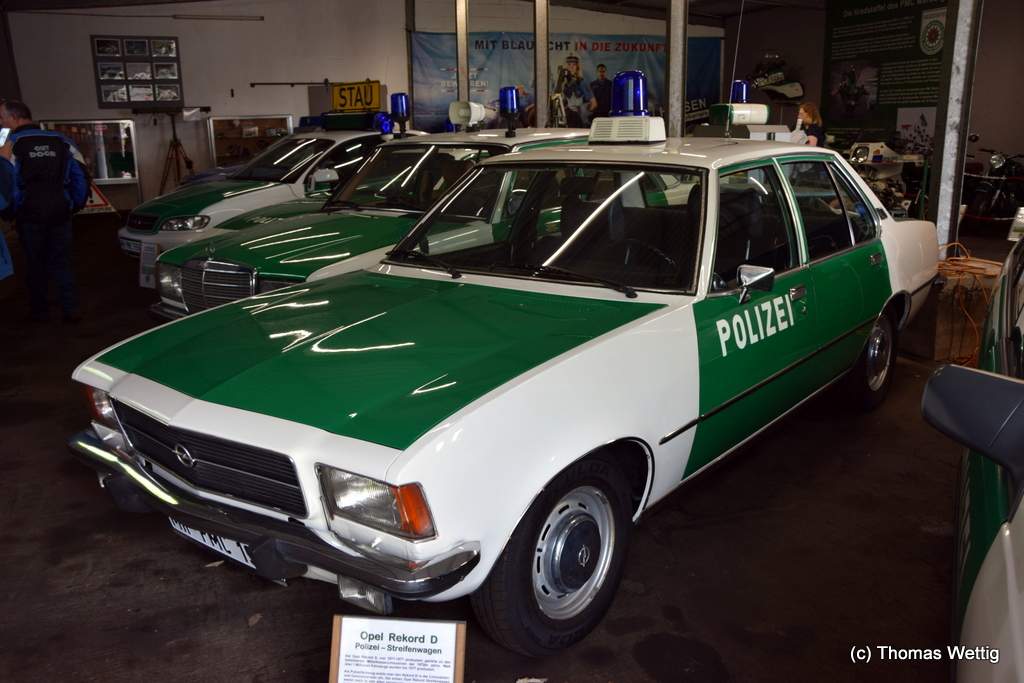 Opel Rekord D (1974)