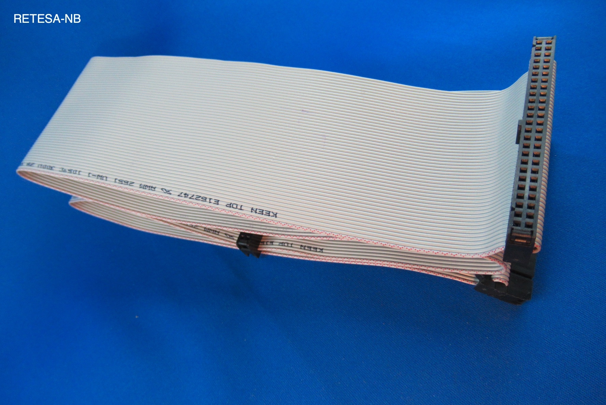 SCSI-Flachbandkabel 50pol./85 cm, 4 STV