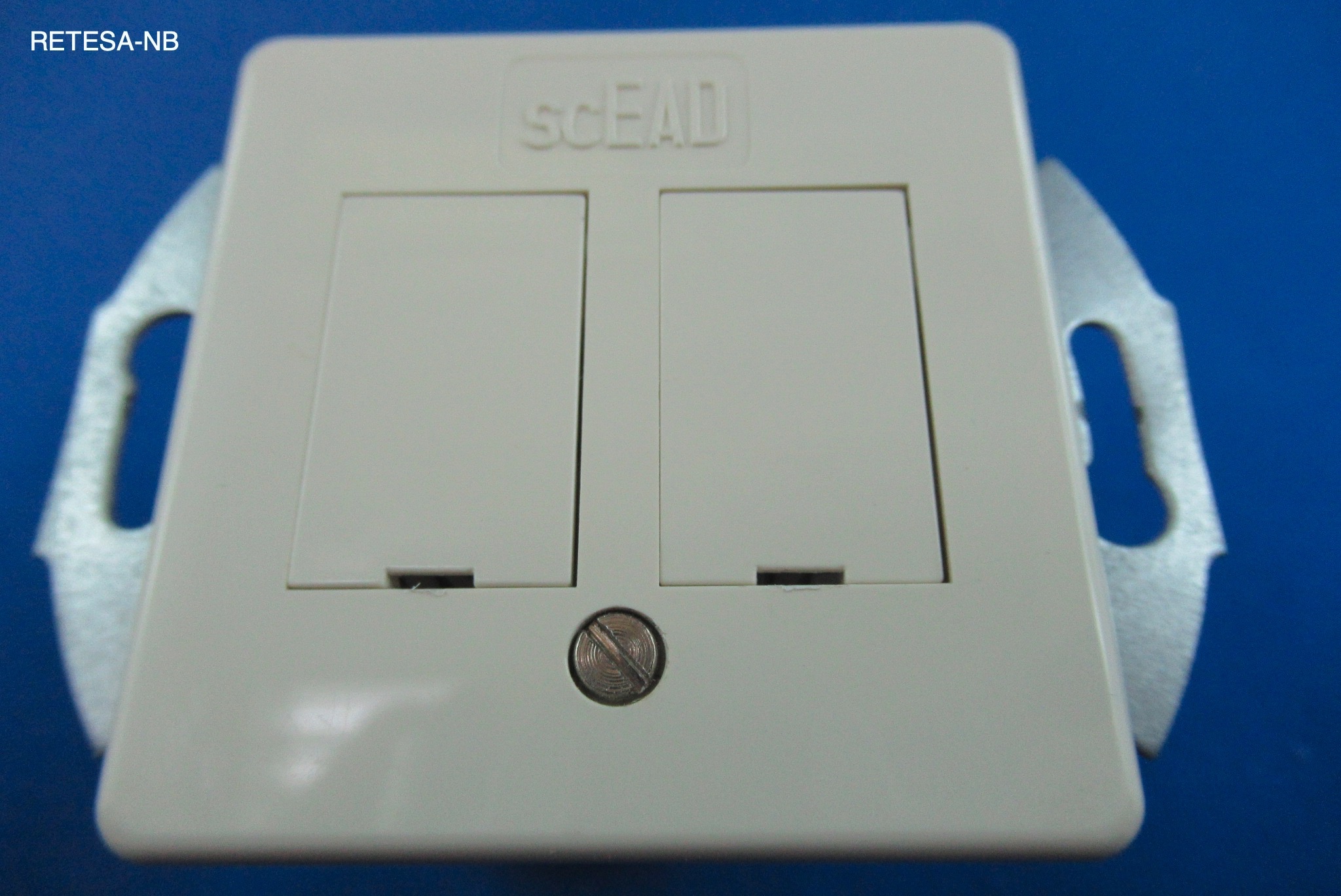 Ethernet-Anschlussdose scEAD, UP/Kanaleinbau