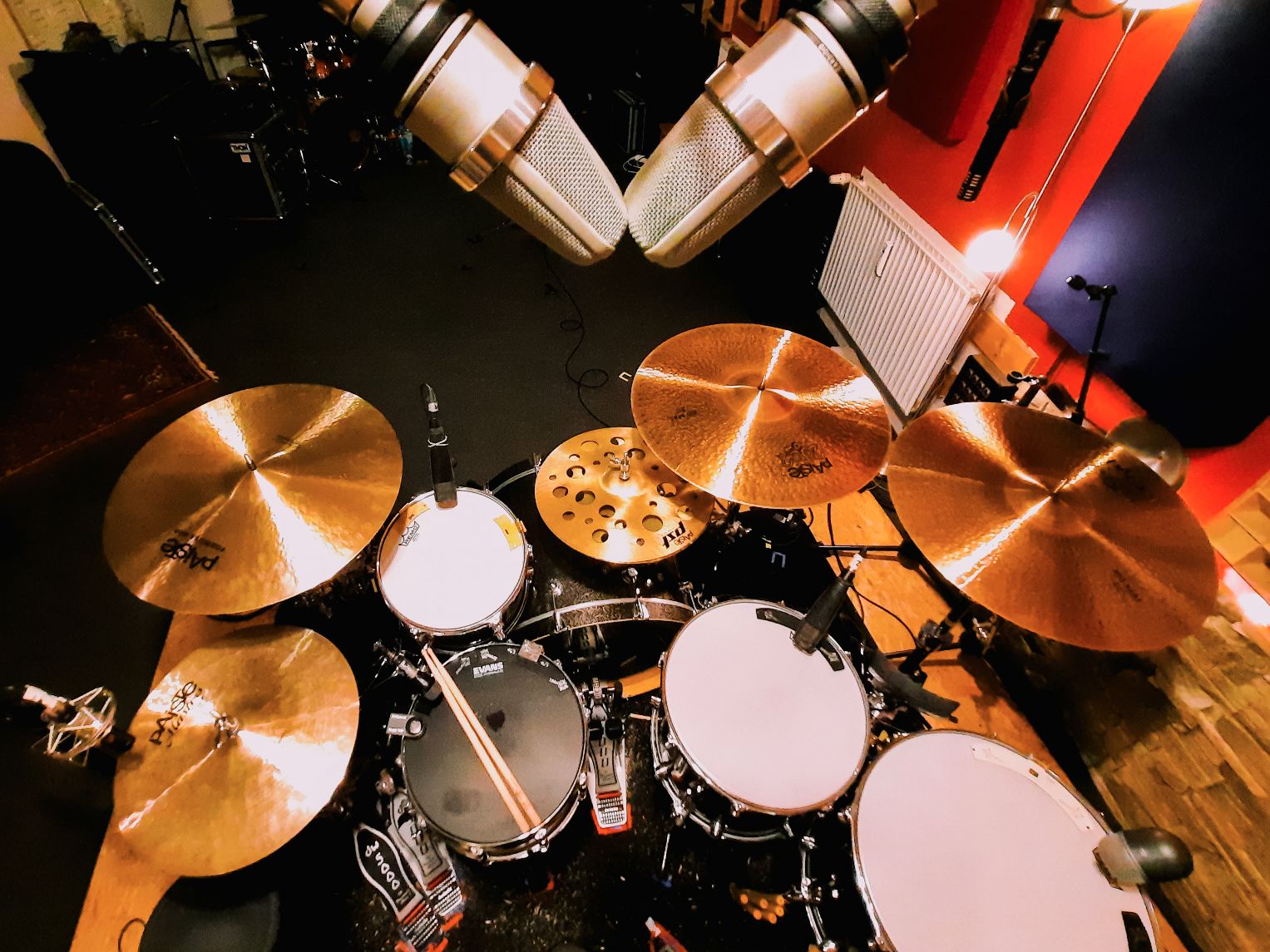 birds eye view of dw drums and Paiste cymbals at online studio drummer