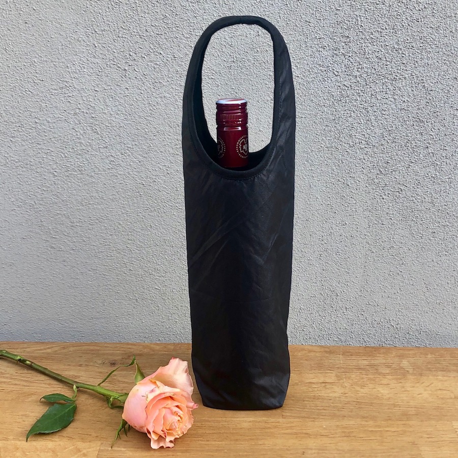 Weintasche "das feine Sackerl",  Farbe Schwarz-beschichtet