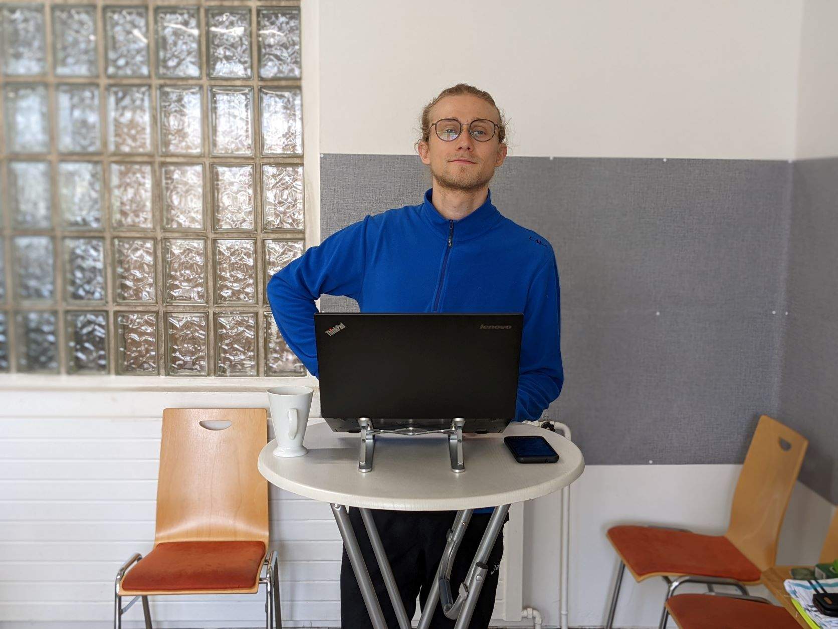 Endlich im Stehen arbeiten