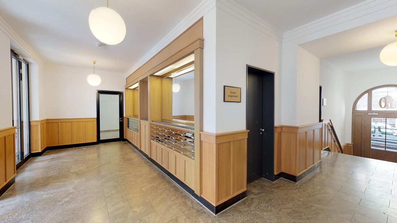 Sensationelles-Penthouse-in-Berlin-Mitte-Eingangsbereichjpeg